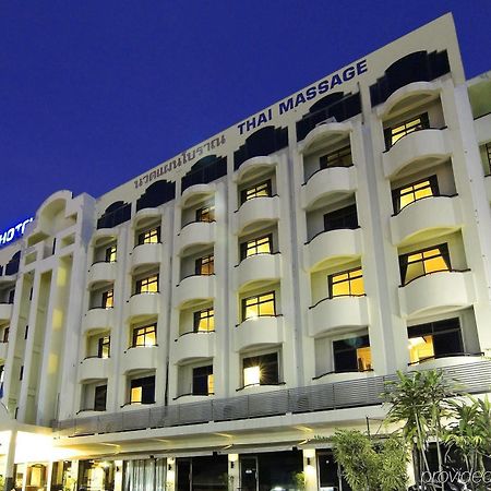 Rome Place Hotel Phuket Bagian luar foto