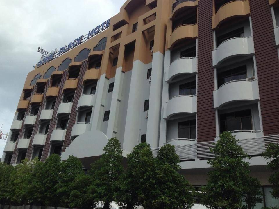 Rome Place Hotel Phuket Bagian luar foto