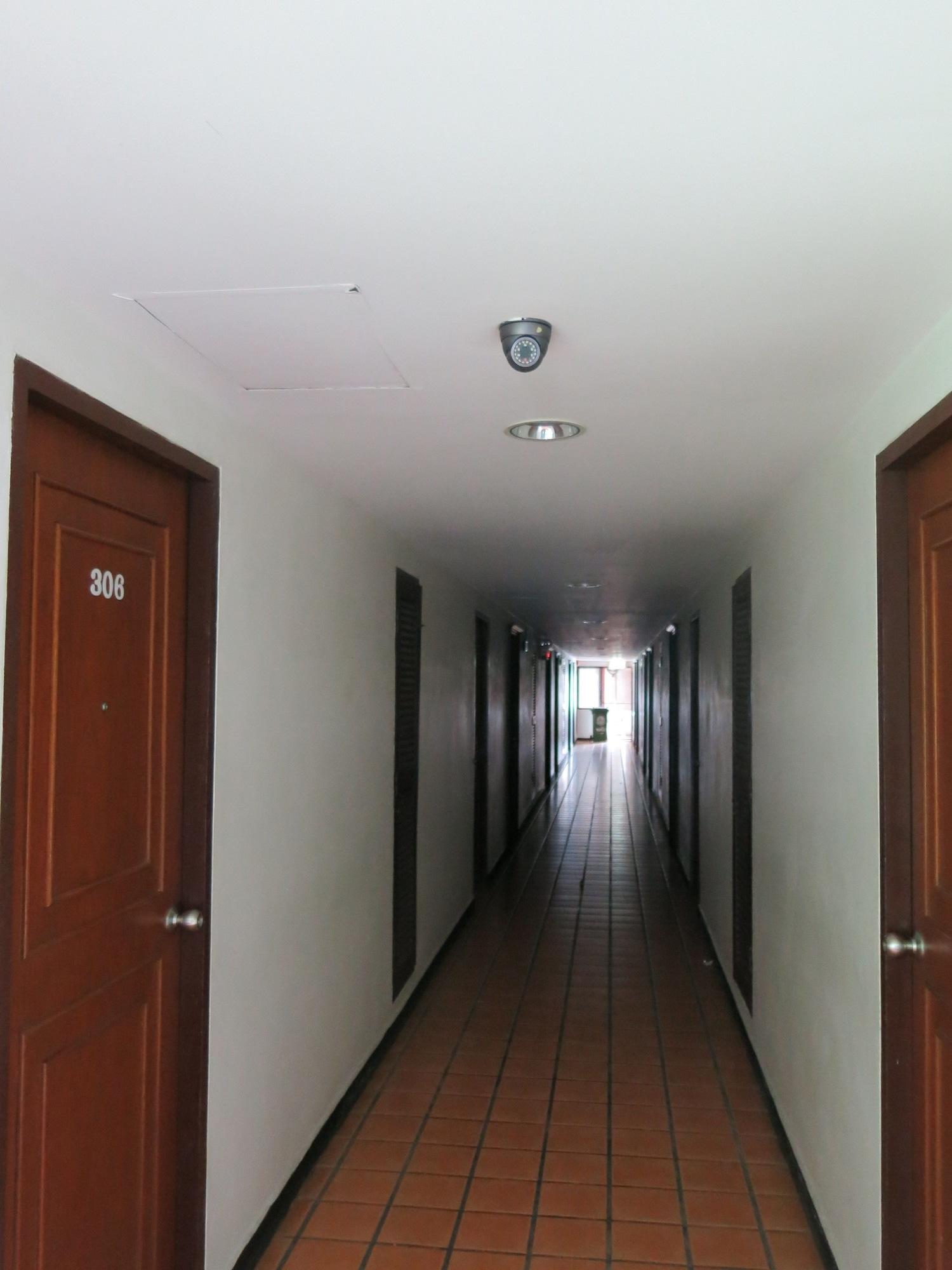 Rome Place Hotel Phuket Bagian luar foto