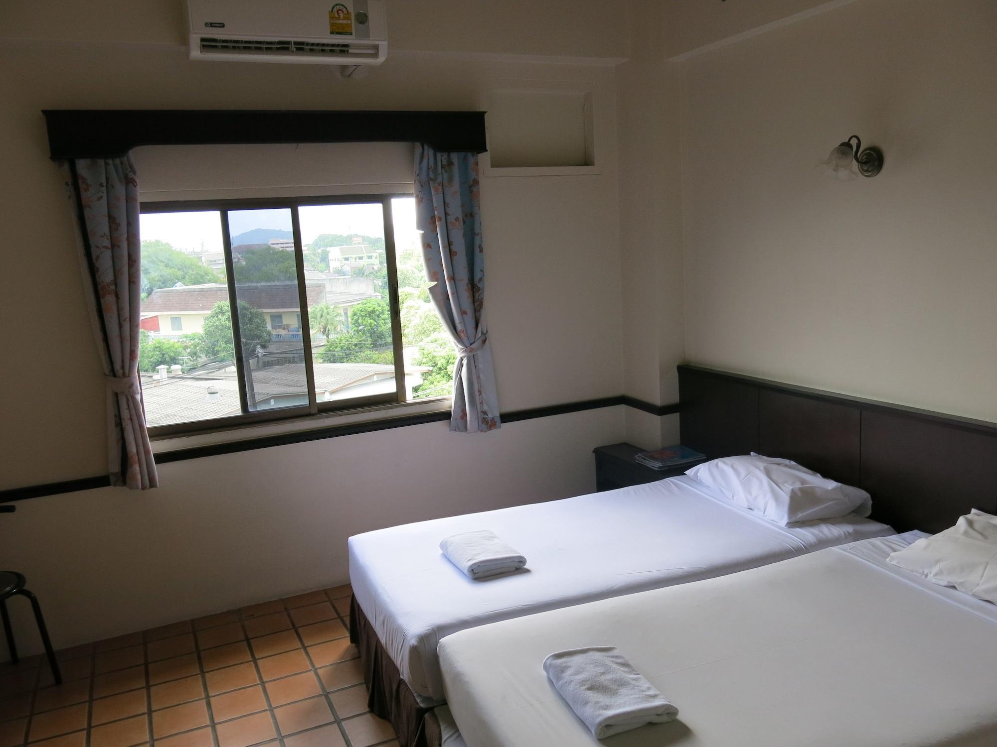 Rome Place Hotel Phuket Bagian luar foto