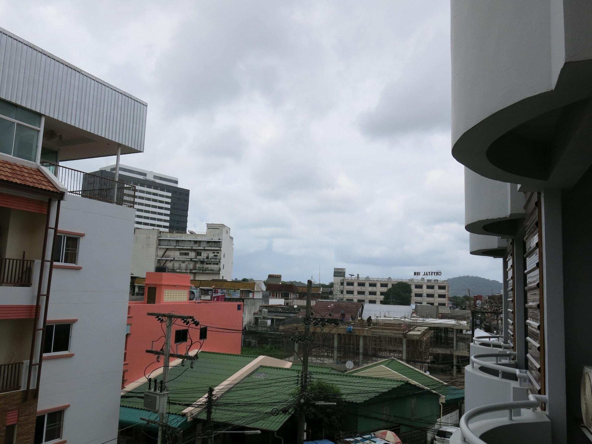 Rome Place Hotel Phuket Bagian luar foto