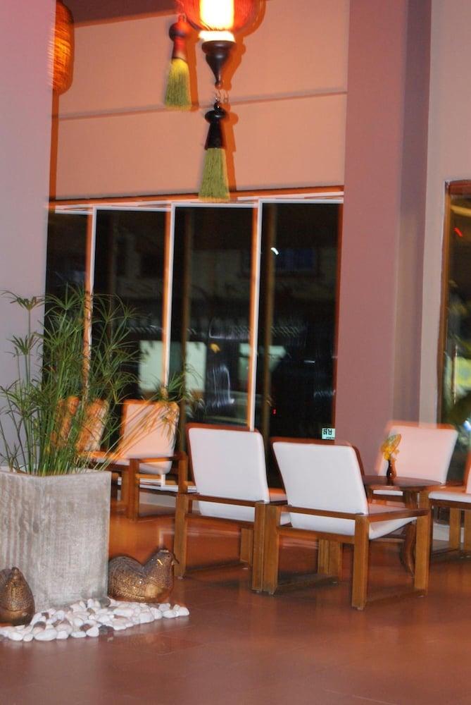 Rome Place Hotel Phuket Bagian luar foto