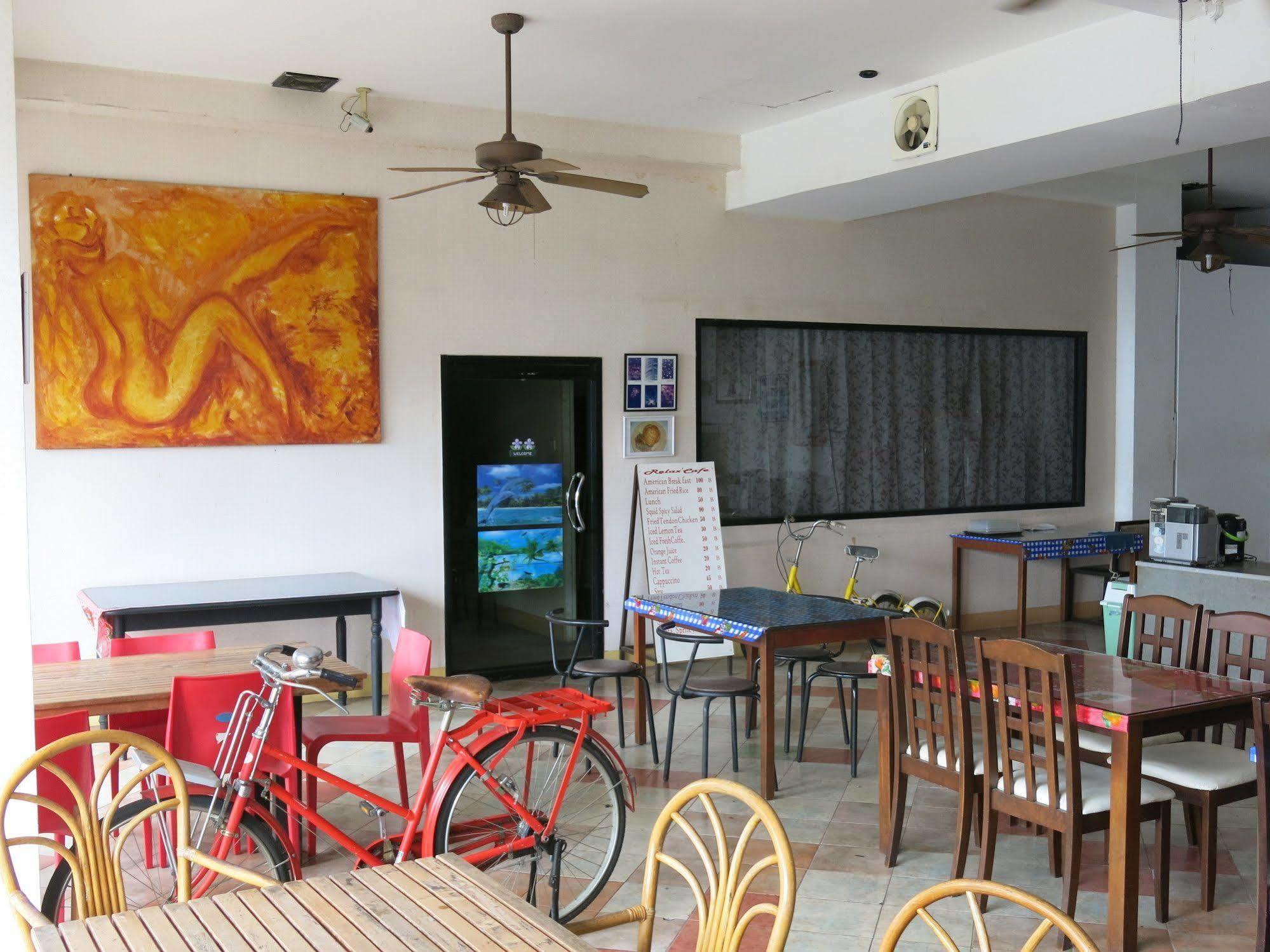 Rome Place Hotel Phuket Bagian luar foto