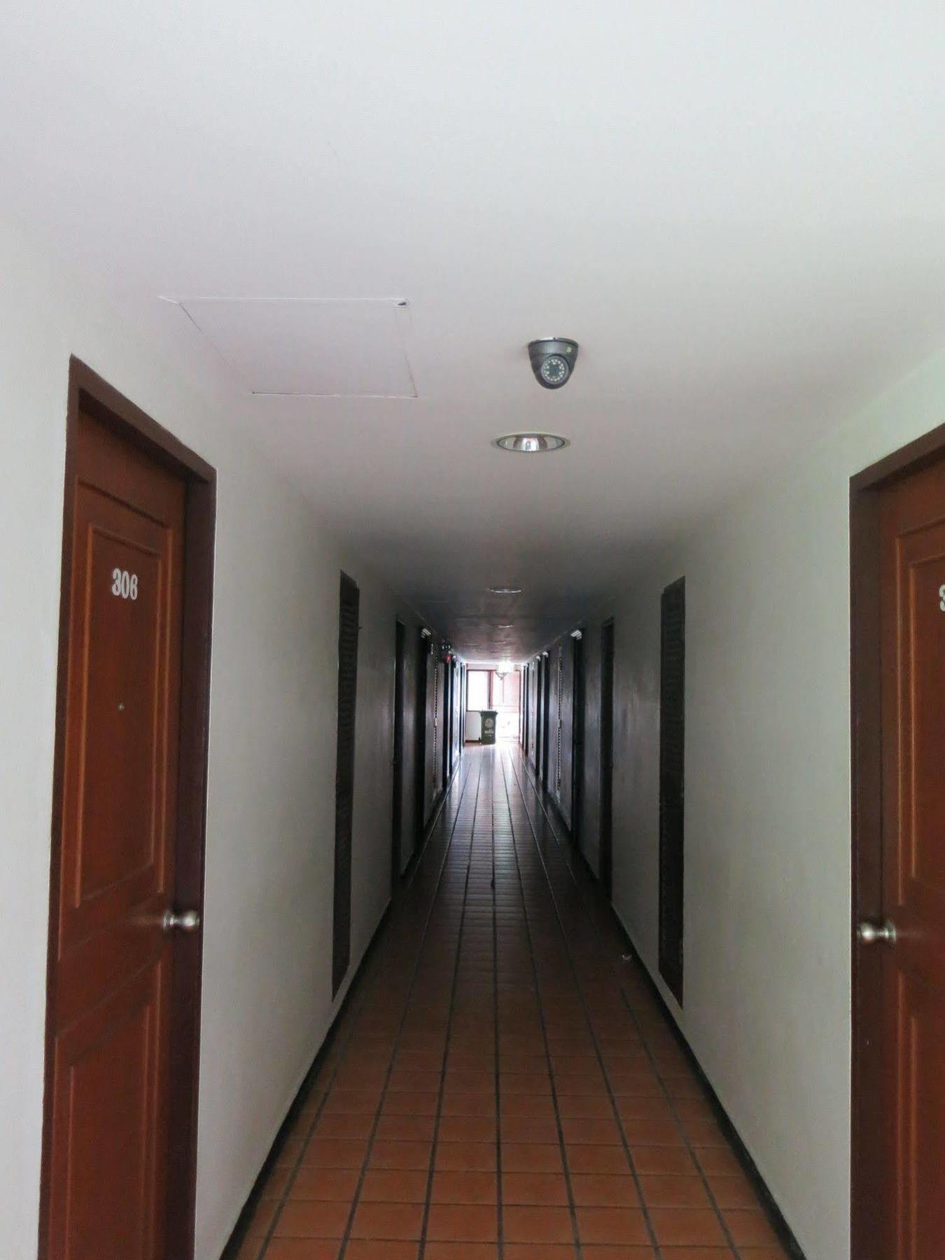 Rome Place Hotel Phuket Bagian luar foto