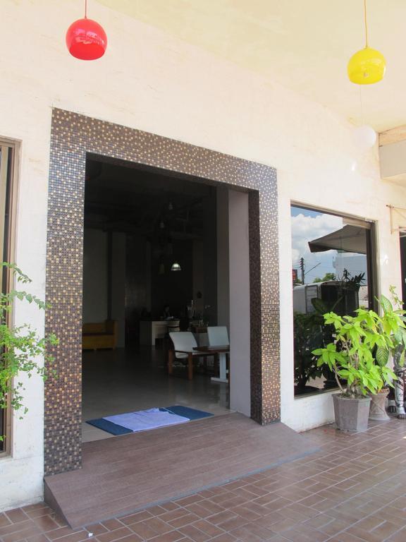 Rome Place Hotel Phuket Bagian luar foto