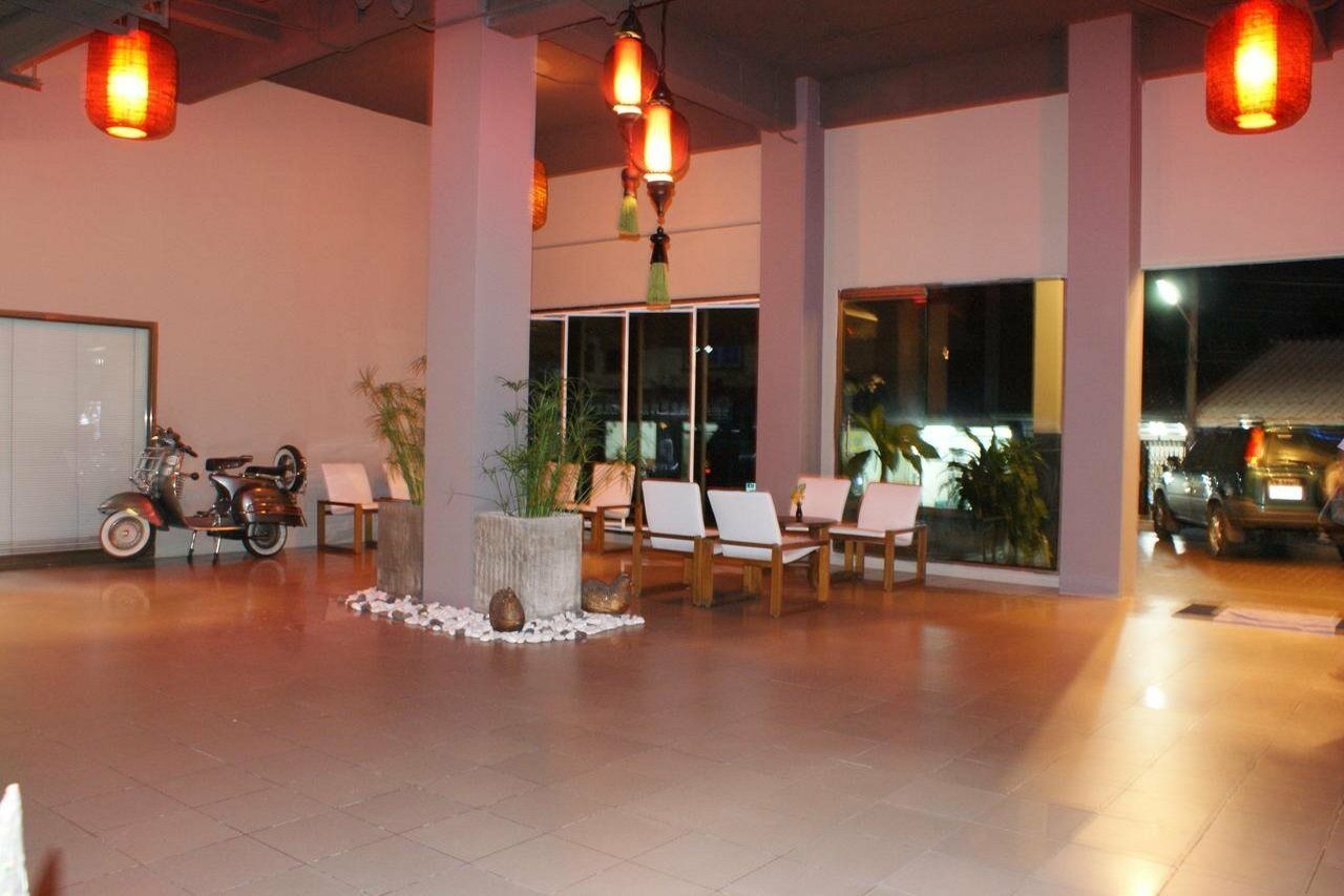 Rome Place Hotel Phuket Bagian luar foto